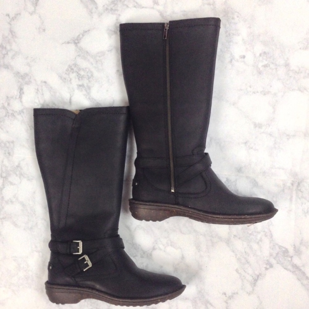 Ugg Rosen Leather waterproof boots. NWT